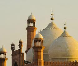 上海-拉哈尔 - 卡塔尔航空公